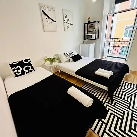 Hostel High Standard Marques De Pombal *