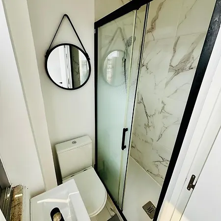 High Standard Marques De Pombal Хостел *