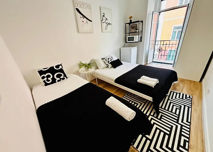 Hostel High Standard Marques De Pombal *