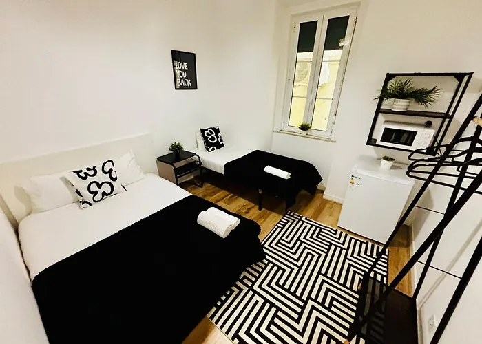 High Standard Marques De Pombal Hostel