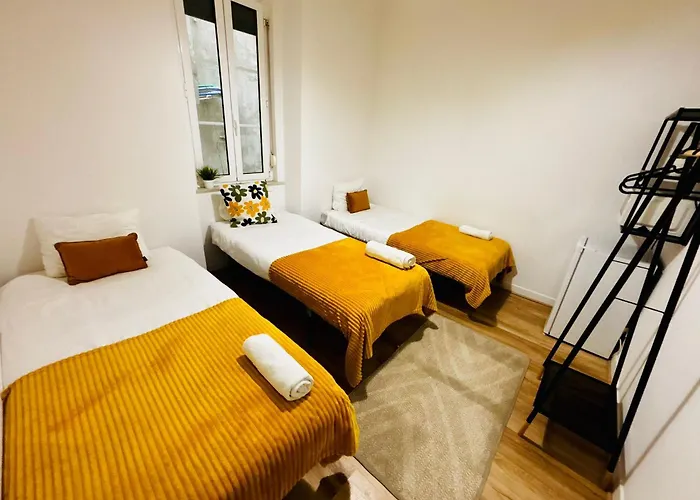 High Standard Marques De Pombal Auberge de jeunesse *